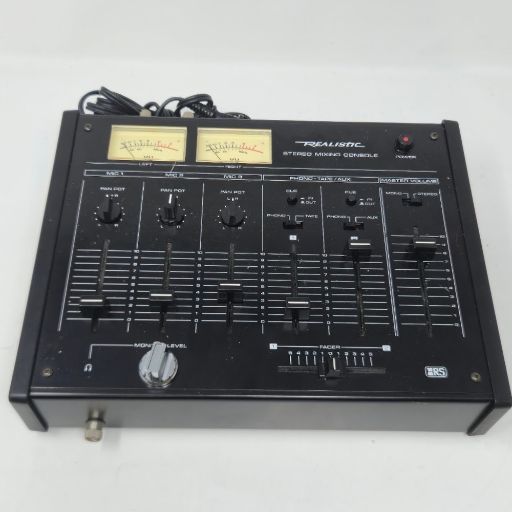 Vintage Realistic 32-1200B Stereo Mixing Console DJ Audio Mixer VU Tested Works